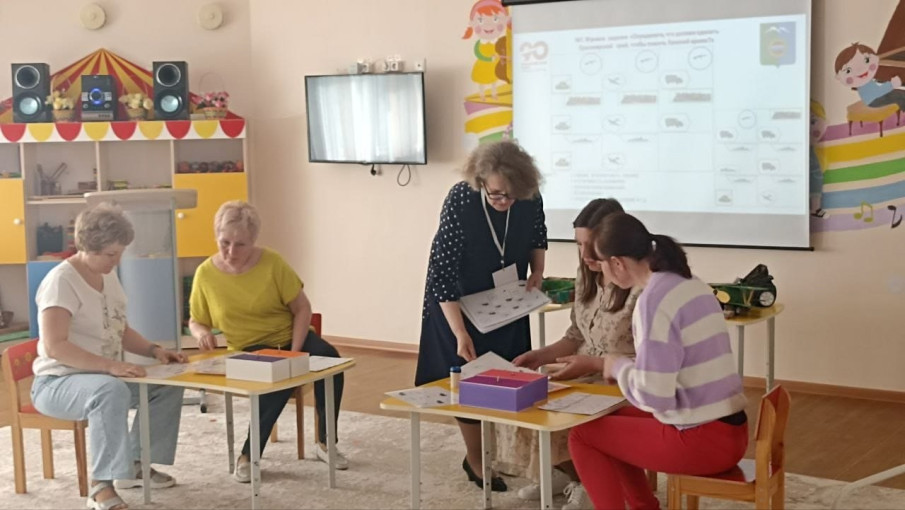 "Обогащение социокультурного опыта воспитанников МБДОУ д/с №10 через проектно-исследовательскую и творческую деятельность средствами музейной педагогики". "Обогащение социокультурного опыта воспитанников МБДОУ д/с №10 через проектно-исследовательскую и творческую деятельность средствами музейной педагогики".