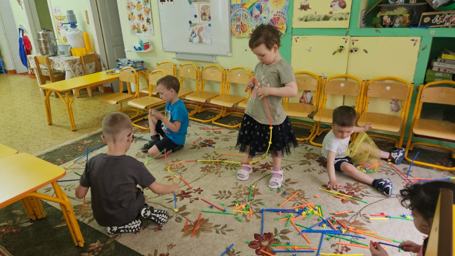Конструктор - "Соломинки". Конструктор - "Соломинки".